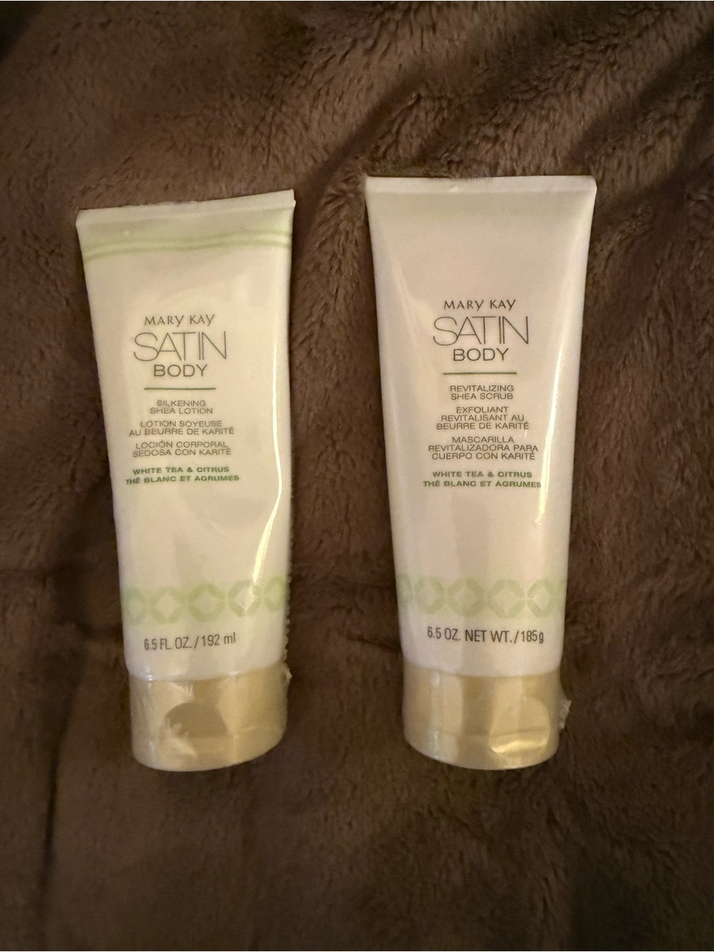 Mary Kay Satin Body White Tea & Citrus Shea Lotion and Scrub Set